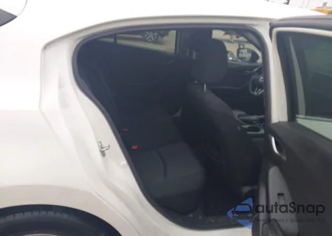 2014 Mazda Mazda3 I Touring z USA, uszkodzony, nr VIN JM1BM1L75E1205360